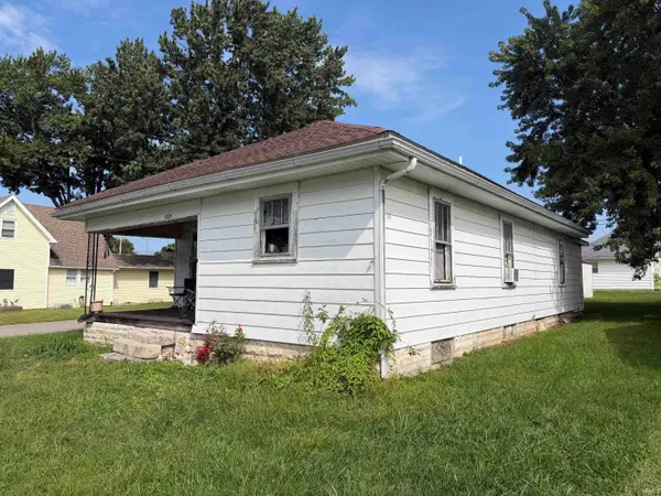 1525 2nd ST, Bedford, IN 47421