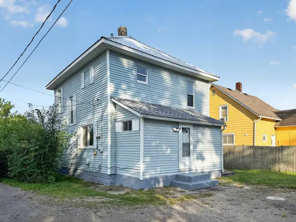 1915 Lane AVE, Elkhart, IN 46516