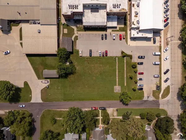 700 Baker ST, Baldwin City, KS 66006