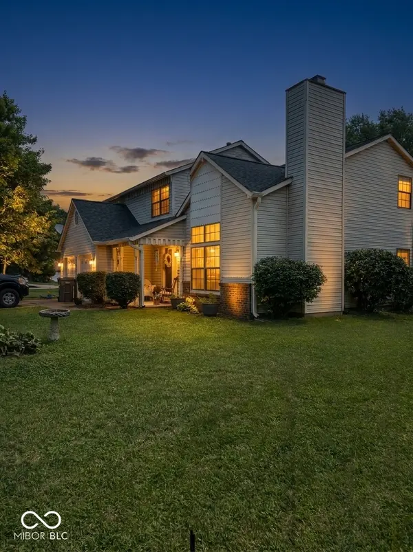 6391 Crimson Circle East DR, Indianapolis, IN 46227