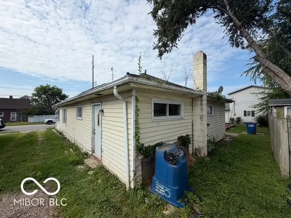 1405 5th ST, Bedford, IN 47421