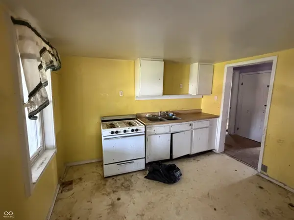 802 9th ST, Bedford, IN 47421