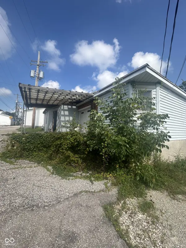 1006 13th ST, Bedford, IN 47421