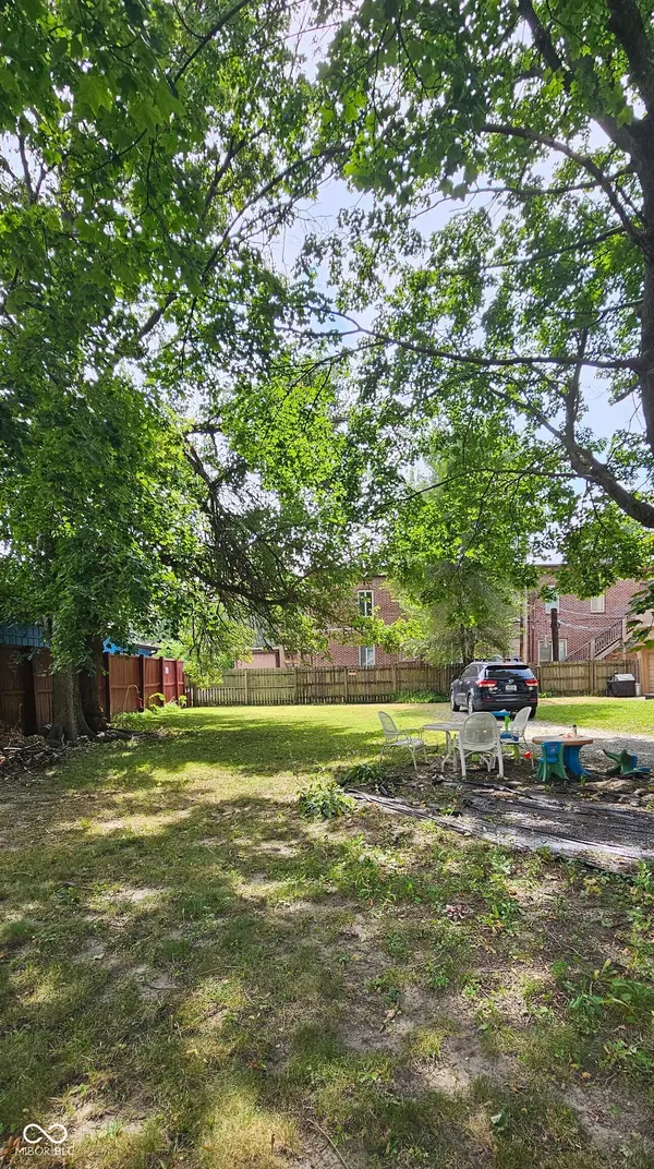 119 E 36th ST, Indianapolis, IN 46205