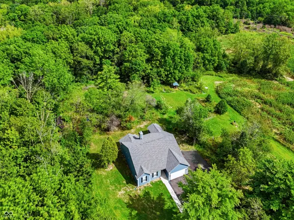 8490 E 100 S, Zionsville, IN 46077