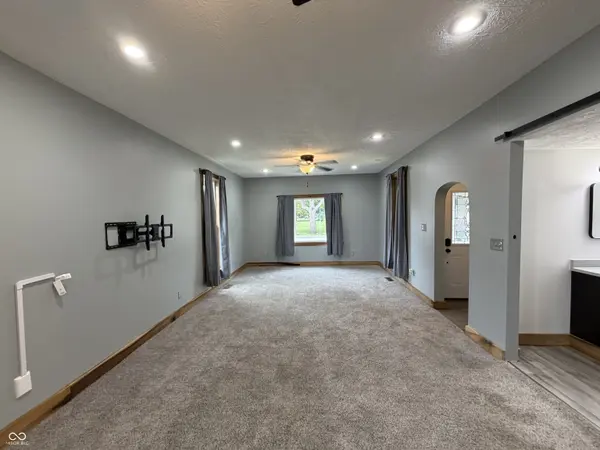 1035 N Sexton ST, Rushville, IN 46173