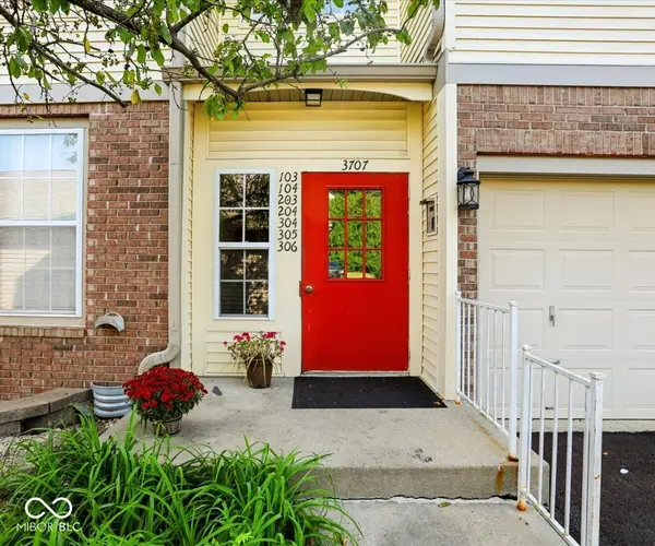 3707 E Barrington DR #D204, Bloomington, IN 47408