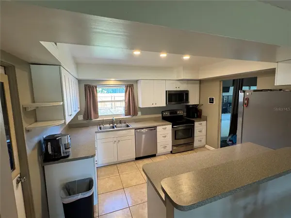 2715 HEATHER PL, Sarasota, FL 34235