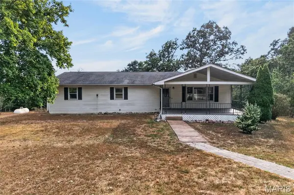 26217 Silver LN, Waynesville, MO 65583