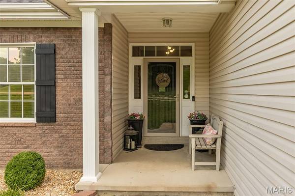 1652 Ivy Chase LN, Fenton, MO 63026