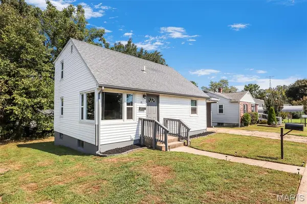 10 Lisa DR, Fredericktown, MO 63645
