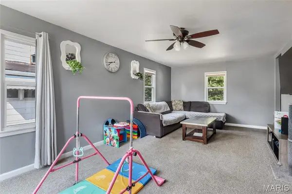 10 Lisa DR, Fredericktown, MO 63645
