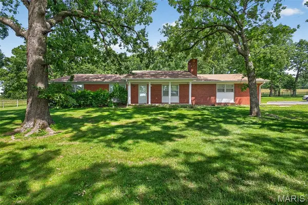122a MM HWY, Lebanon, MO 65536