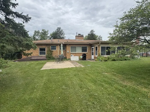 110 N West ST, Cambridge, IL 61238