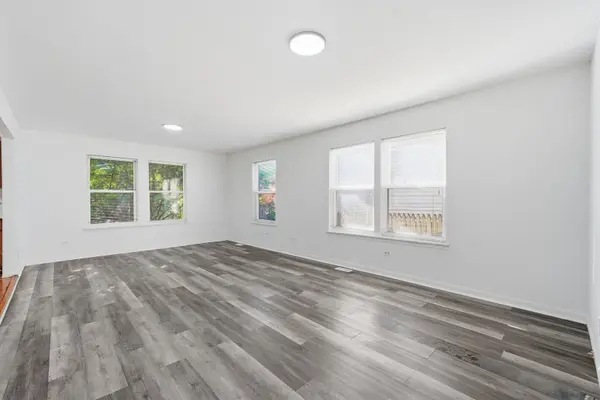 657 S Mcalister AVE, Waukegan, IL 60085
