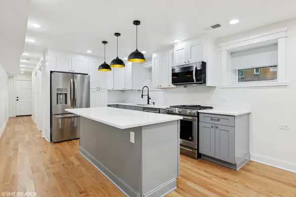 2331 N Campbell AVE #G, Chicago, IL 60647