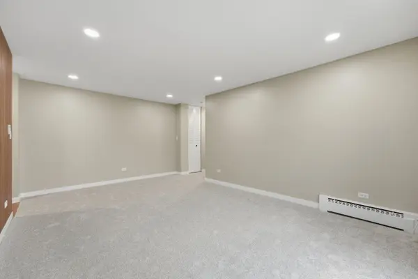 791 W KATHLEEN DR #B, Des Plaines, IL 60016