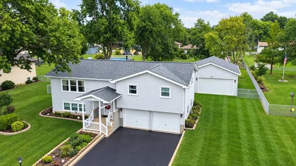 2814 Hawkshead DR, New Lenox, IL 60451