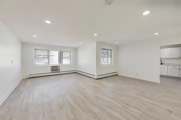 7250 N Western AVE #511, Chicago, IL 60645