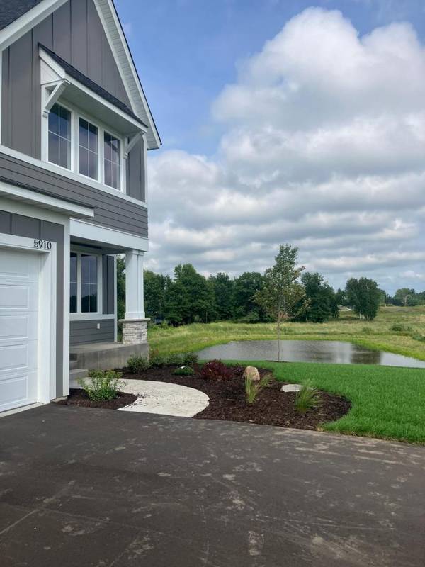 5910 Freeland Alcove N, Hugo, MN 55038