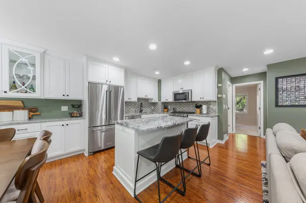 286 W Eagle Lake DR, Maple Grove, MN 55369