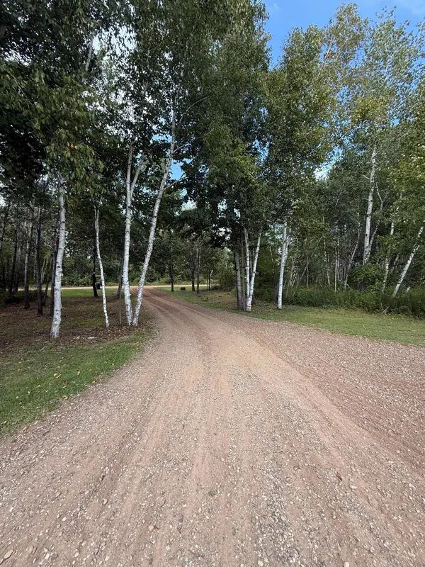 38582 Clover CIR, Hinckley, MN 55037