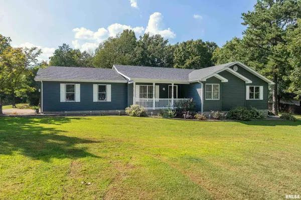 1006 Sally Holler RD, Harrisburg, IL 62946