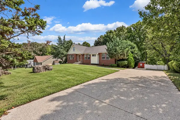 554 Christel Springs Dr, Clarksville, TN 37043