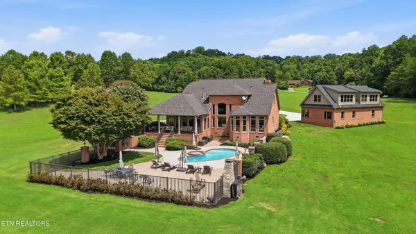 4262 Lake Meadow Way, Louisville, TN 37777