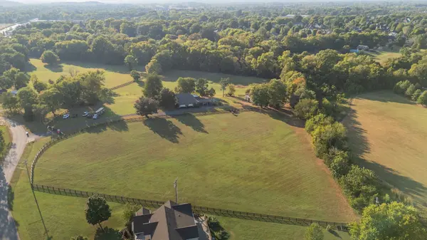 160 Lancaster Dr, Franklin, TN 37064