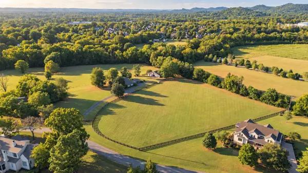 160 Lancaster Dr, Franklin, TN 37064