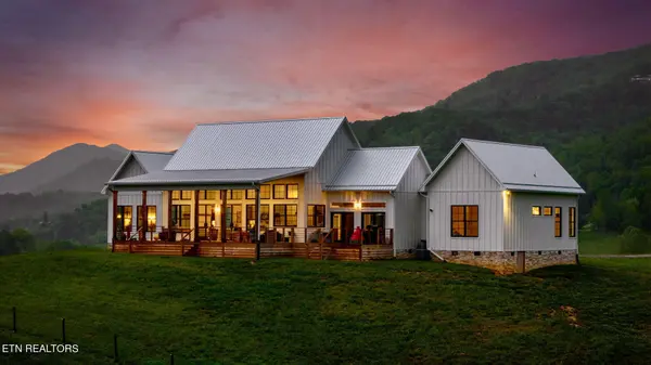 636 Dry Hill Rd, Butler, TN 37640