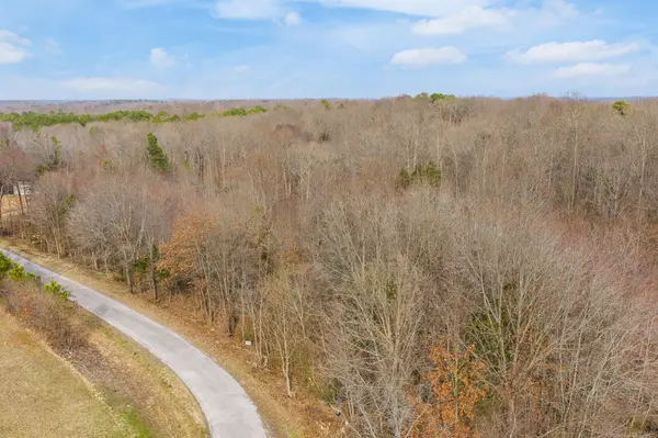 399 Kehrer Ln, Huntingdon, TN 38344