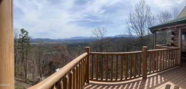 3221 Engle Town Road, Sevierville, TN 37862