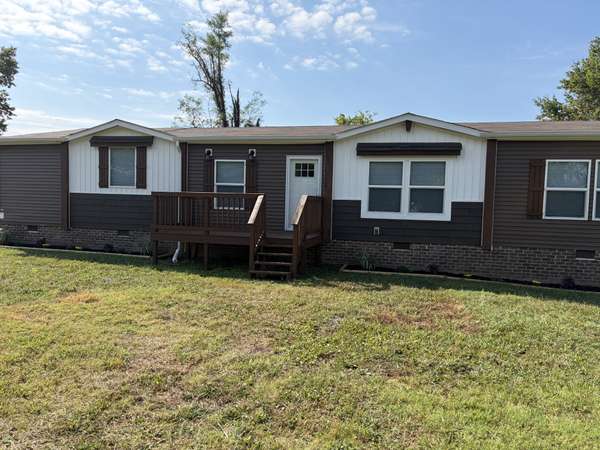 3583 Rocky Mound Rd, Westmoreland, TN 37186