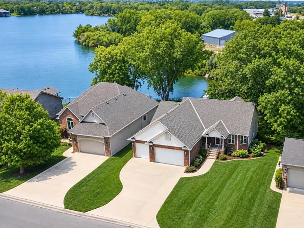 2553 N Hazelwood, Wichita, KS 67205