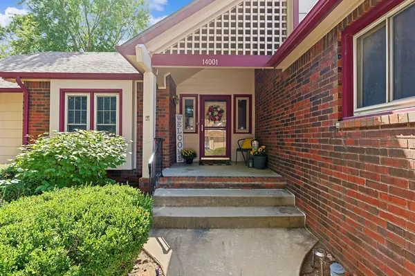 14001 E Lakeview Dr, Wichita, KS 67230
