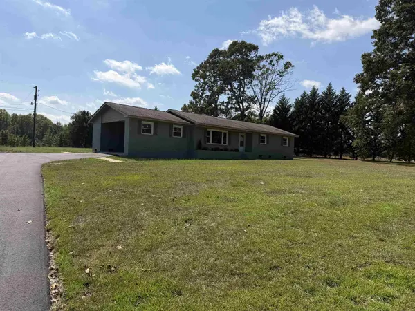 527 Park Gate RD, Gaffney, SC 29341
