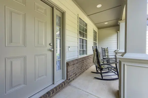 63 Scotts Bluff DR, Simpsonville, SC 29681