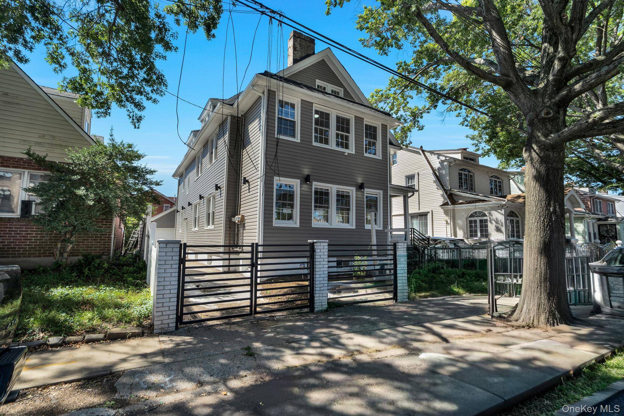 9264 Springfield BLVD, Queens Village, NY 11428