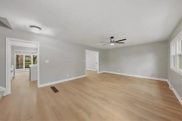9624 Woodson DR, Overland Park, KS 66207