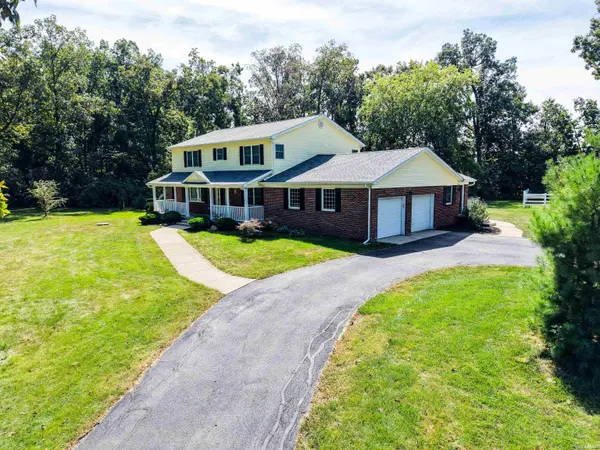 9209 S Goldspur DR, Fort Wayne, IN 46804-1396