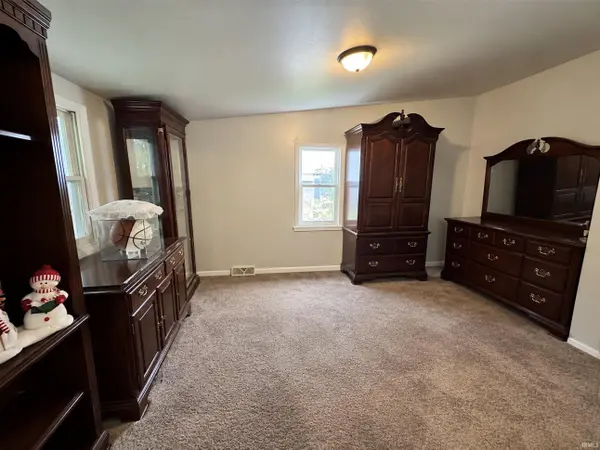 513 S 26th ST, South Bend, IN 46615-2201