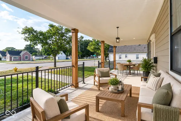 1008 S 8th ST, Noblesville, IN 46060