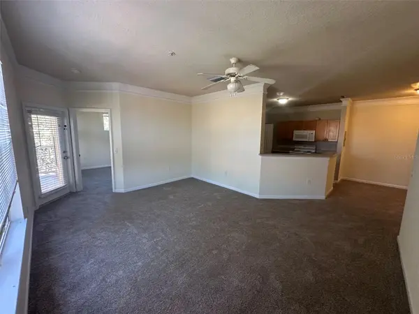 8842 VILLA VIEW CIR #301, Orlando, FL 32821