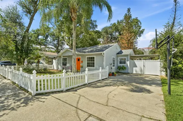 2316 MUSSELWHITE AVE, Orlando, FL 32804
