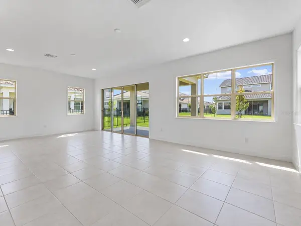 13306 BROMBOROUGH DR, Orlando, FL 32832