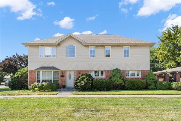 8000 W Lake ST, Niles, IL 60714