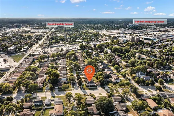 8000 W Lake ST, Niles, IL 60714