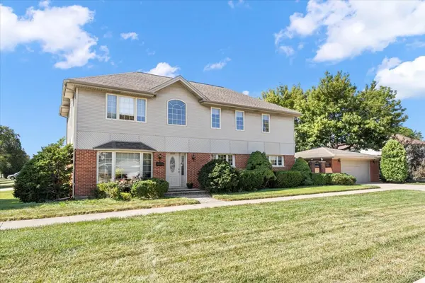 8000 W Lake ST, Niles, IL 60714